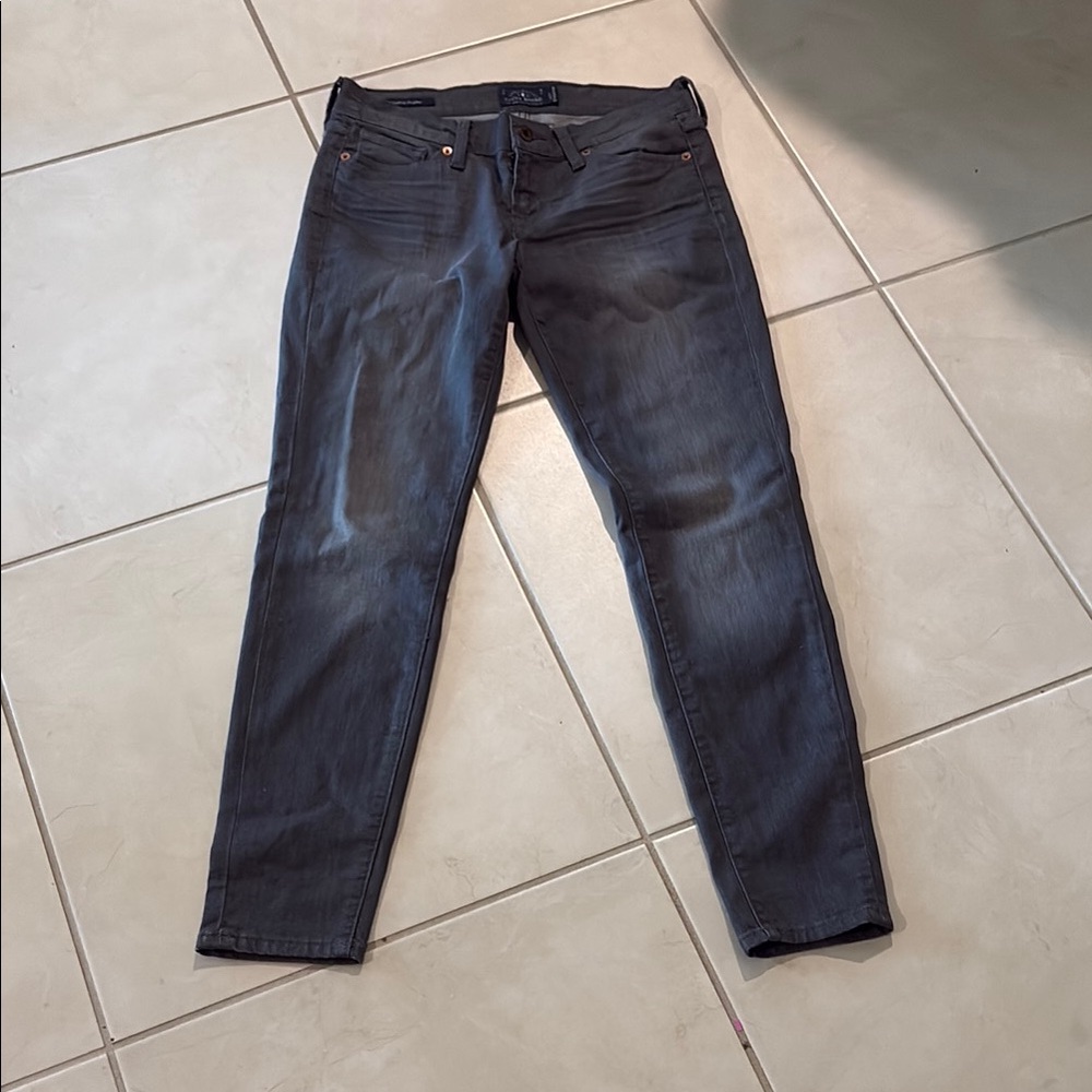 Lucky brand, Charlie skinny jeans, dark gray sz 4/27. 942